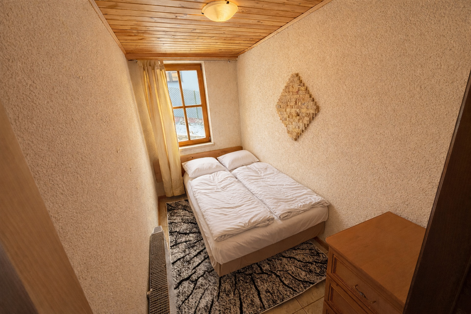 Pokój — dolna część