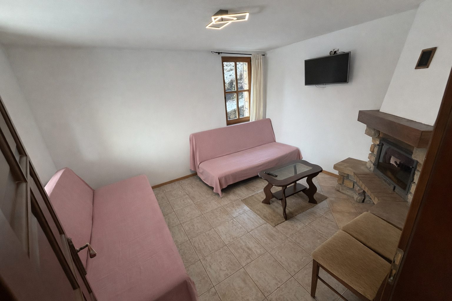 Salon — dolna część